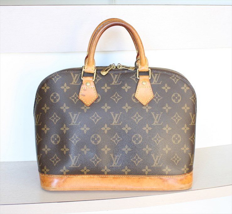 LOUIS VUITTON ALMA Monogram