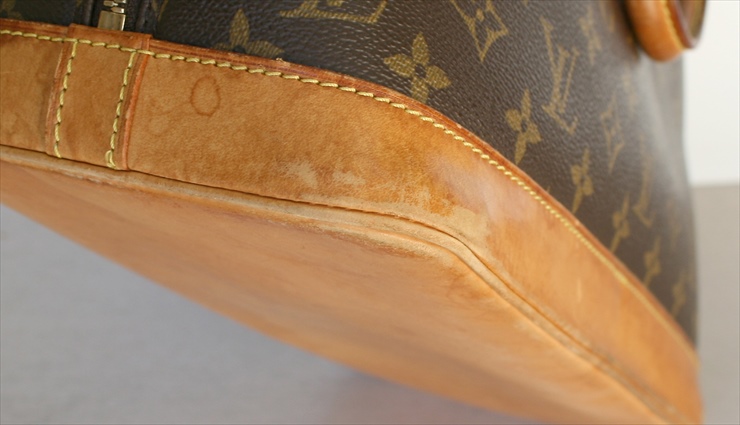 LOUIS VUITTON ALMA Monogram