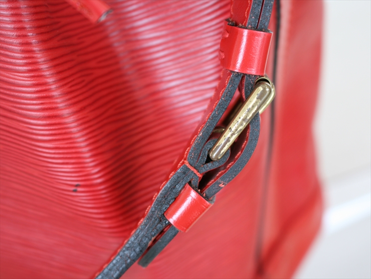 OUIS VUITTON NOE Epi Red