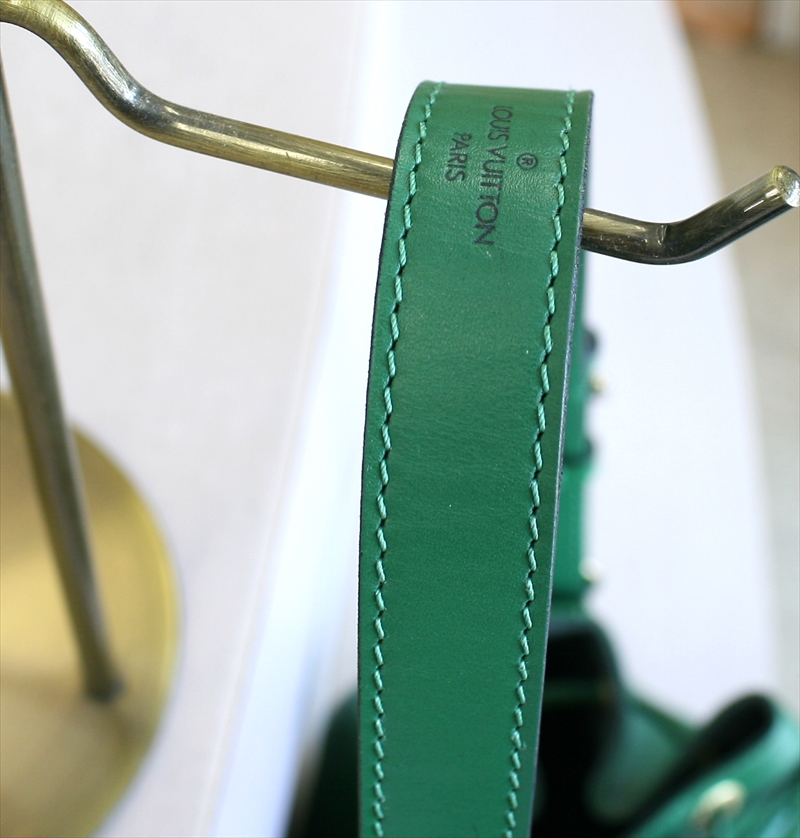 LOUIS VUITTON PETIT NOE Epi Green