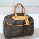 Louis Vuitton Deauville Monogram - Reetzy