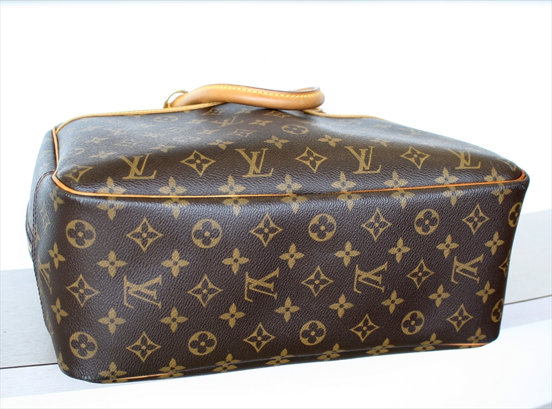 LOUIS VUITTON DEAUVILLE Monogram No.813