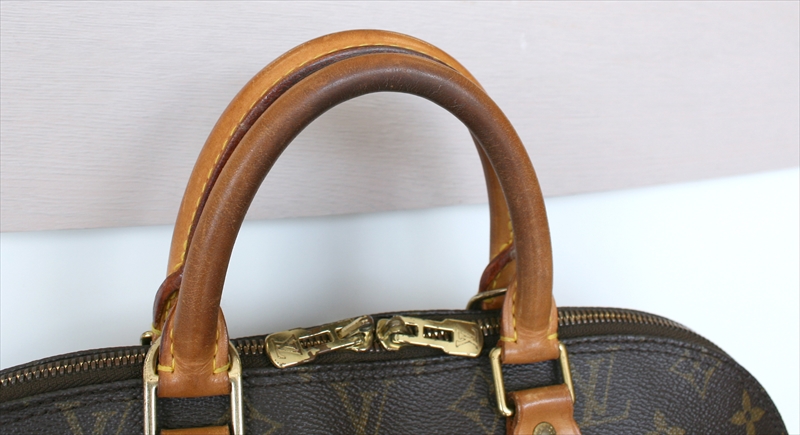 LOUIS VUITTON ALMA Monogram