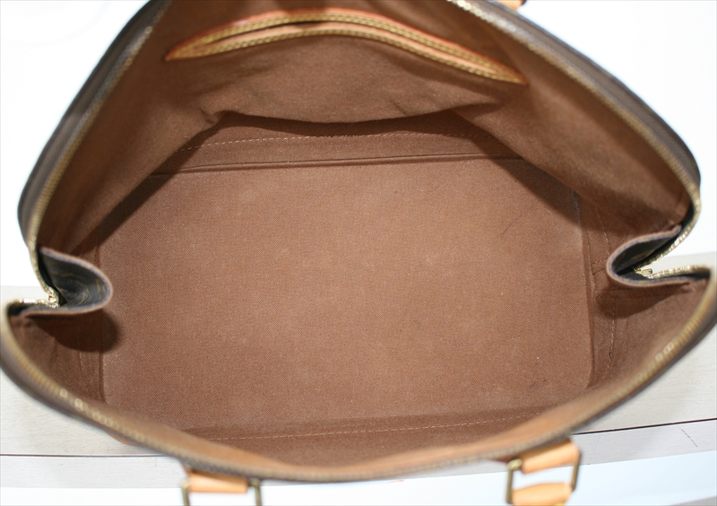 LOUIS VUITTON ALMA Monogram