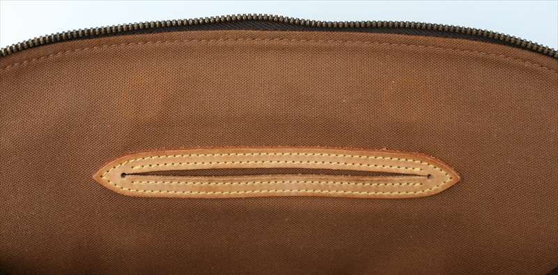 LOUIS VUITTON ALMA Monogram