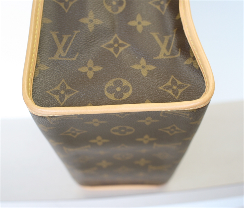 Buy Louis Vuitton Popincourt Ron Shoulder Bag from Japan - Buy authentic  Plus exclusive items from Japan