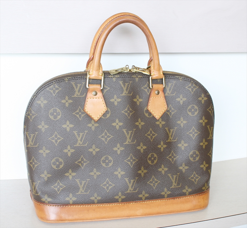 LOUIS VUITTON ALMA Monogram