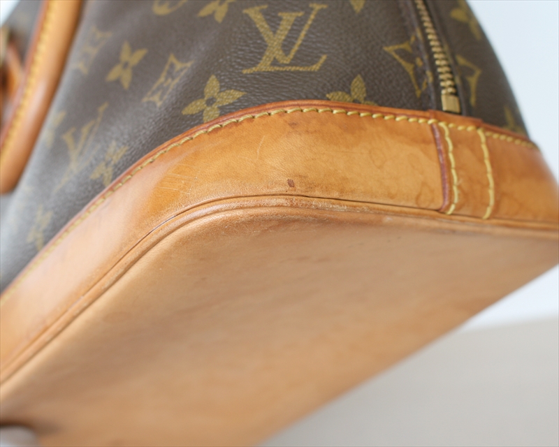 LOUIS VUITTON ALMA Monogram