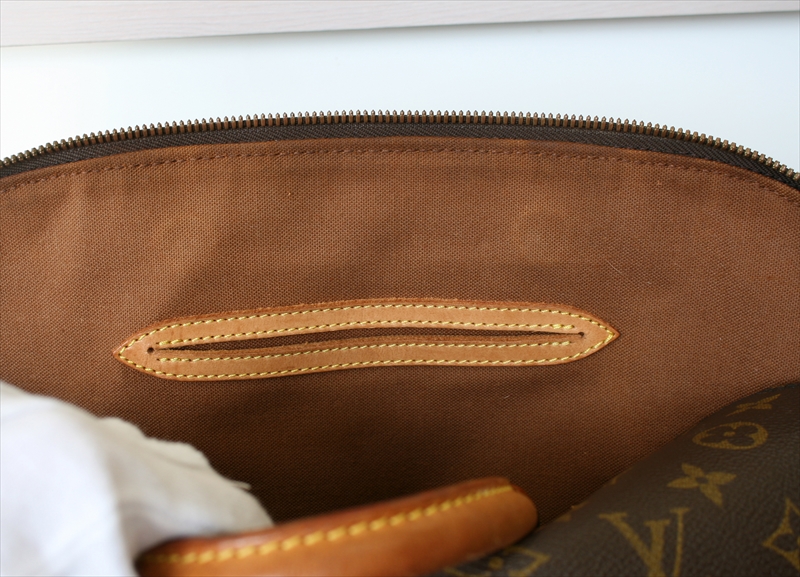 LOUIS VUITTON ALMA Monogram