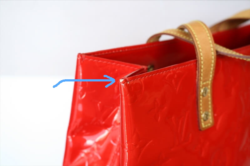 OUIS VUITTON READE MM Tote Bag Vernis Rouge