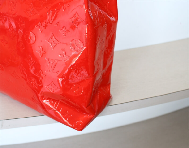 OUIS VUITTON READE MM Tote Bag Vernis Rouge