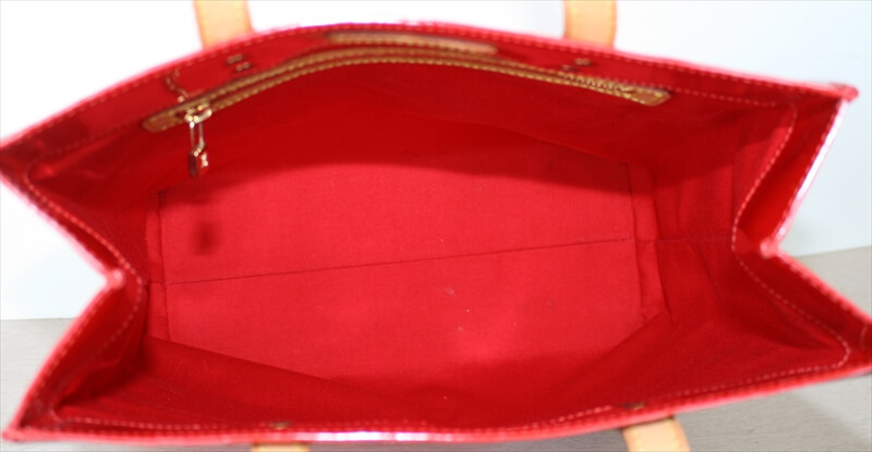 OUIS VUITTON READE MM Tote Bag Vernis Rouge
