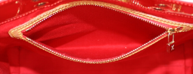 OUIS VUITTON READE MM Tote Bag Vernis Rouge