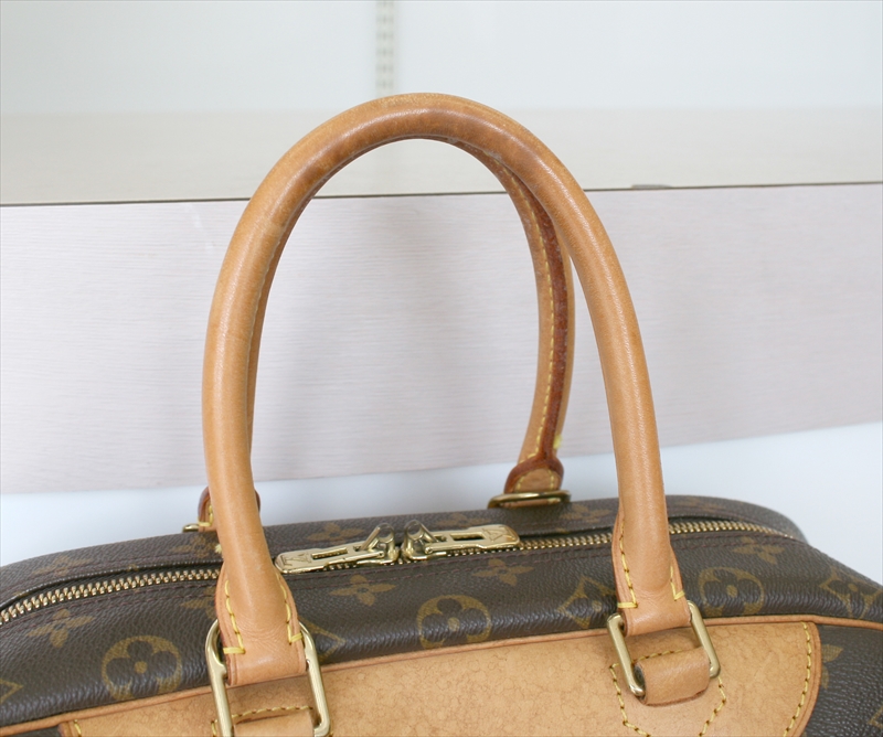 LOUIS VUITTON DEAUVILLE