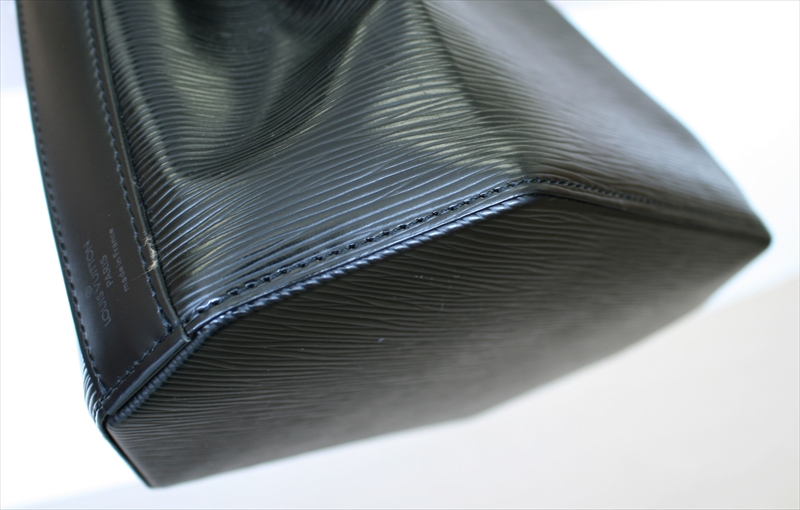 LOUIS VUITTON SAC DEPAULE PM Epi Noir