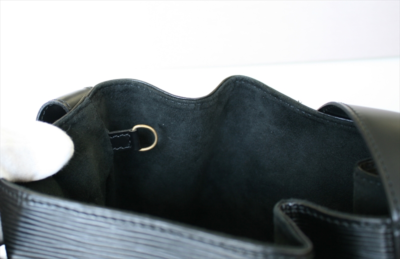 LOUIS VUITTON SAC DEPAULE PM Epi Noir