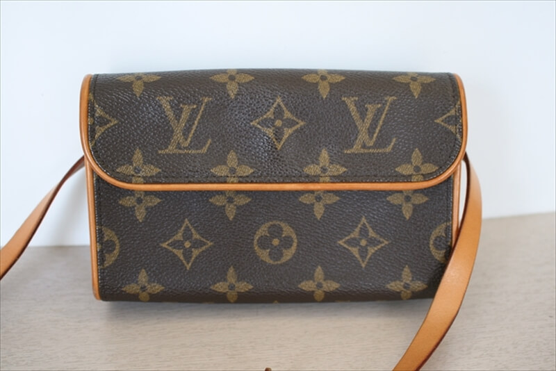 LOUIS VUITTON Pochette Florentine Waist Bag - Review Dallas Designer  Handbags 