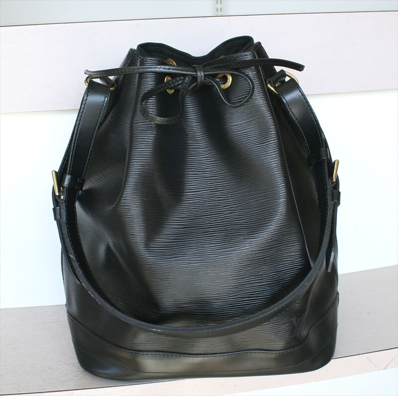LOUIS VUITTON NOE Epi BLACK NOIR