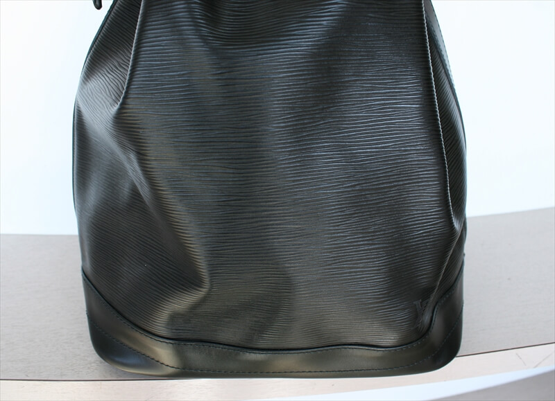 LOUIS VUITTON NOE Epi BLACK NOIR