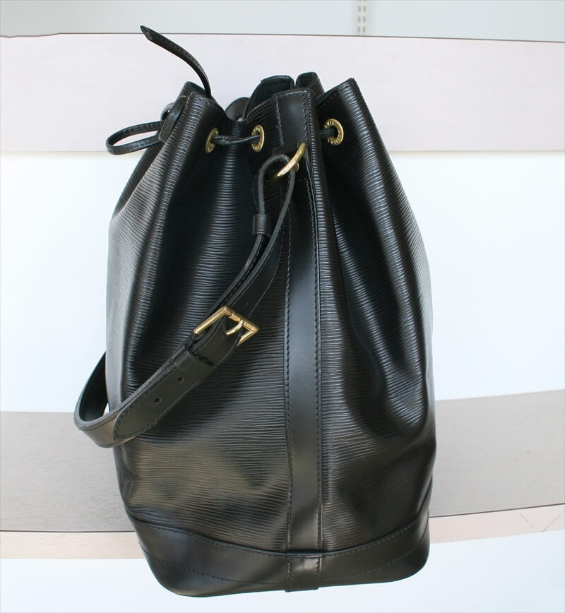 LOUIS VUITTON NOE Epi BLACK NOIR