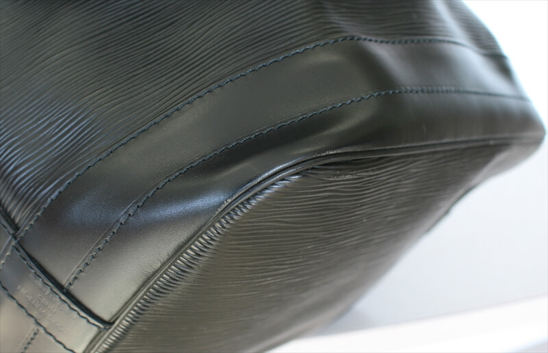 LOUIS VUITTON NOE Epi BLACK NOIR