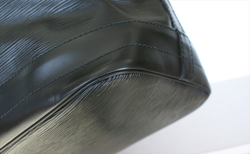 LOUIS VUITTON NOE Epi BLACK NOIR