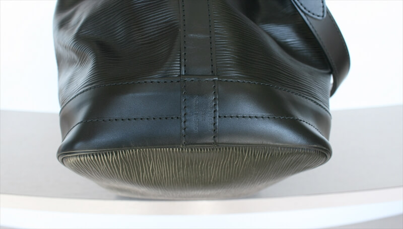 LOUIS VUITTON NOE Epi BLACK NOIR