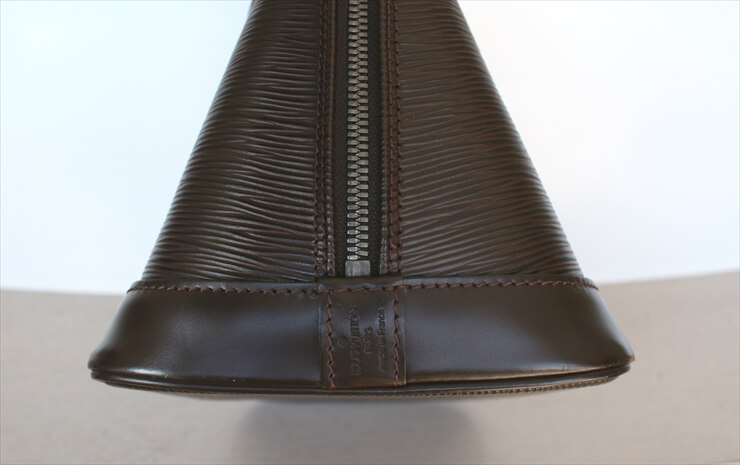 LOUIS VUITTON ALMA Epi Brown