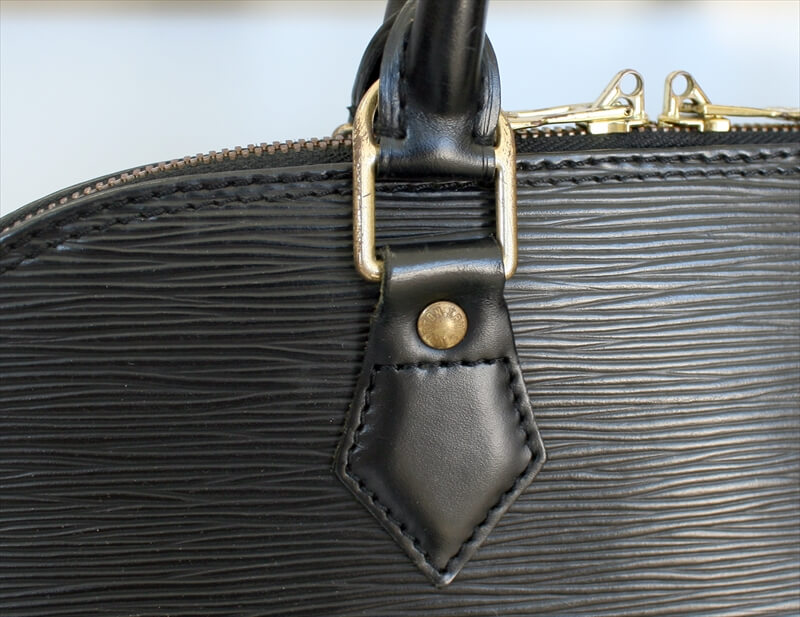 LOUIS VUITTON ALMA Epi Black Noir Handbag