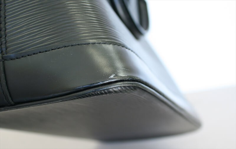 LOUIS VUITTON ALMA Epi Black Noir Handbag