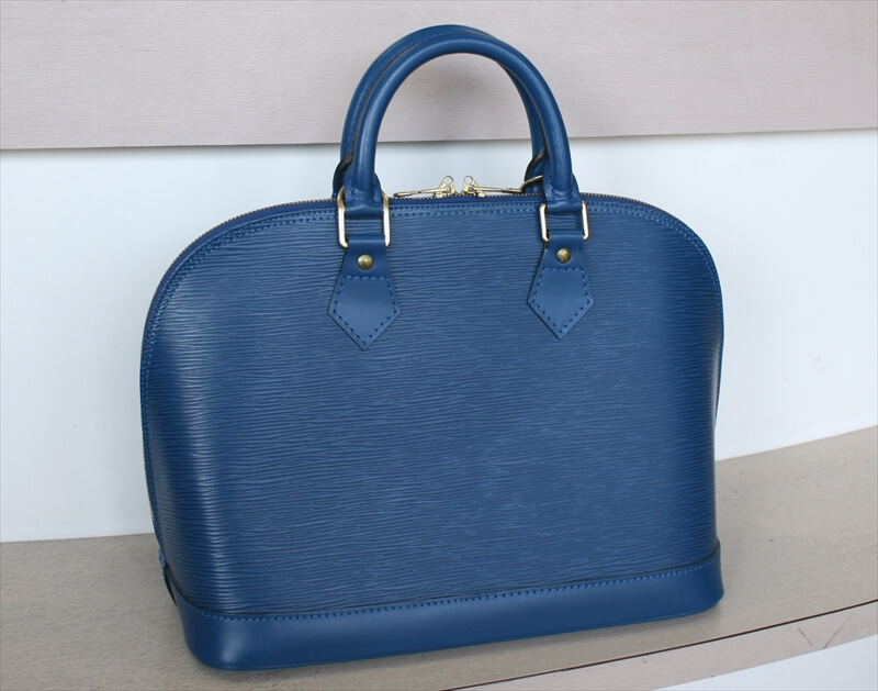 LOUIS VUITTON ALMA Epi Blue Handbag