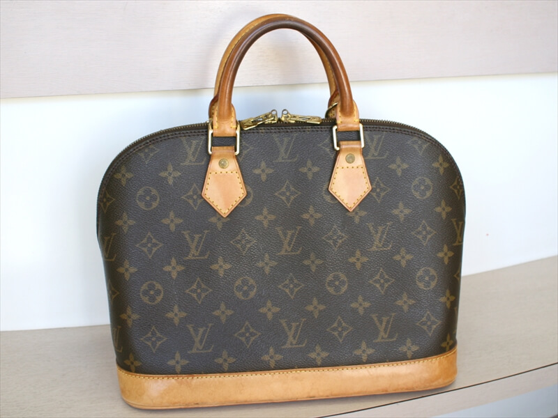 LOUIS VUITTON ALMA Monogram