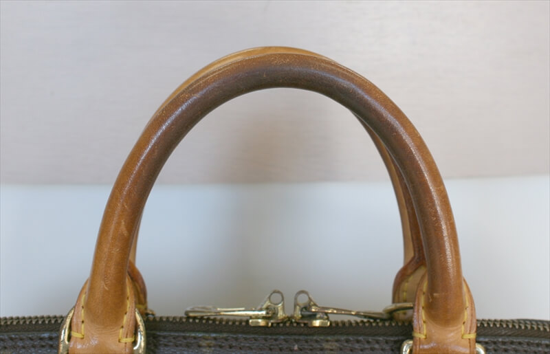 LOUIS VUITTON ALMA Monogram