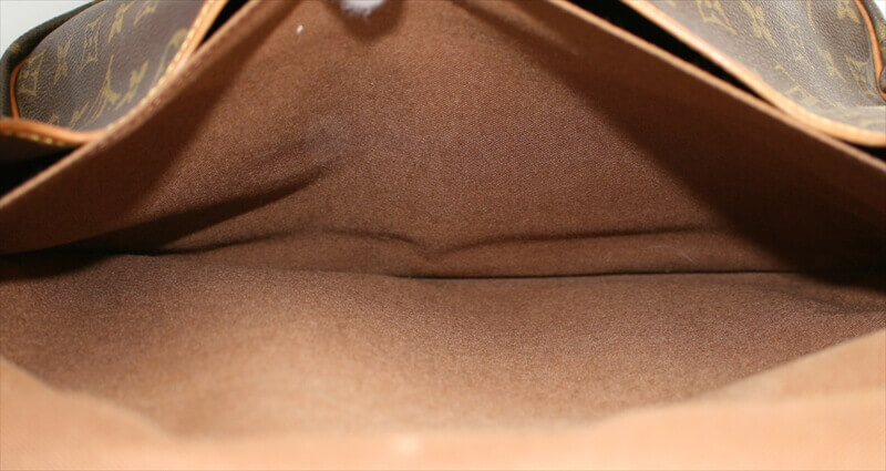 OUIS VUITTON SAUMUR35 Monogram