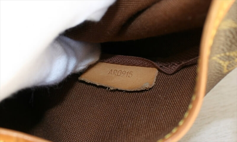 OUIS VUITTON SAUMUR35 Monogram