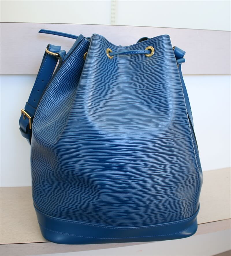 LOUIS VUITTON NOE EPI Blue Shoulder Bag