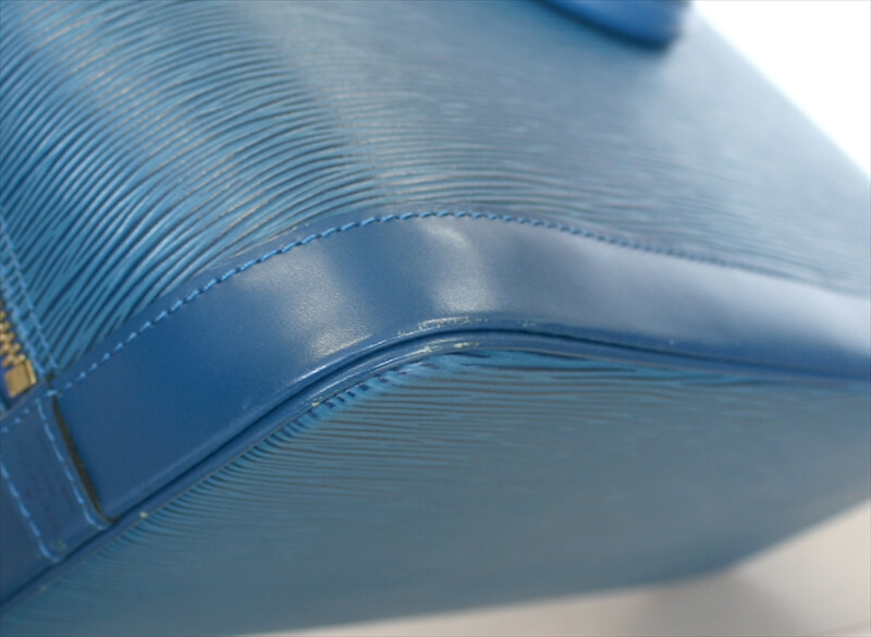 LOUIS VUITTON ALMA Epi Blue