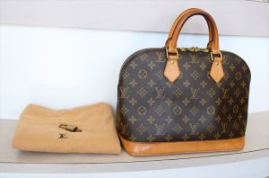 LOUIS VUITTON ALMA Monogram