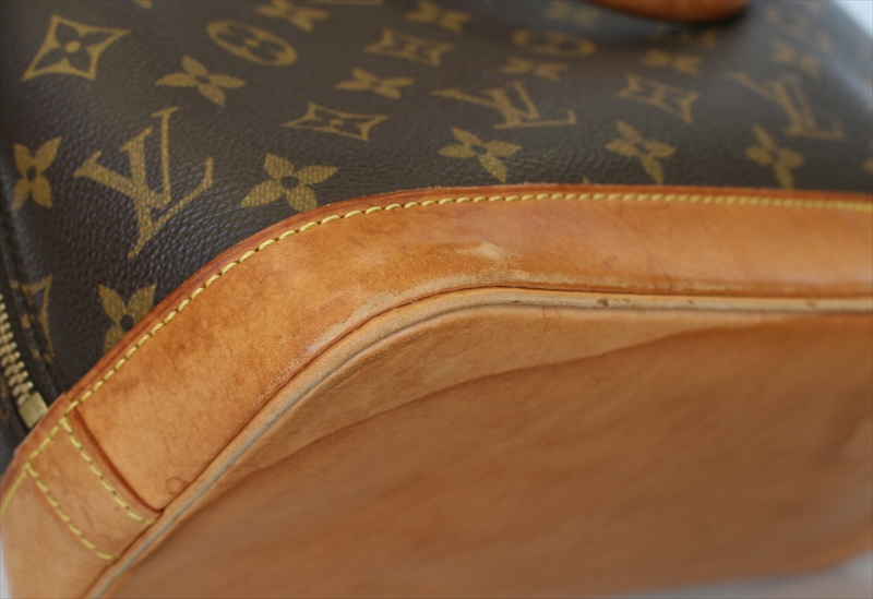 LOUIS VUITTON ALMA Monogram