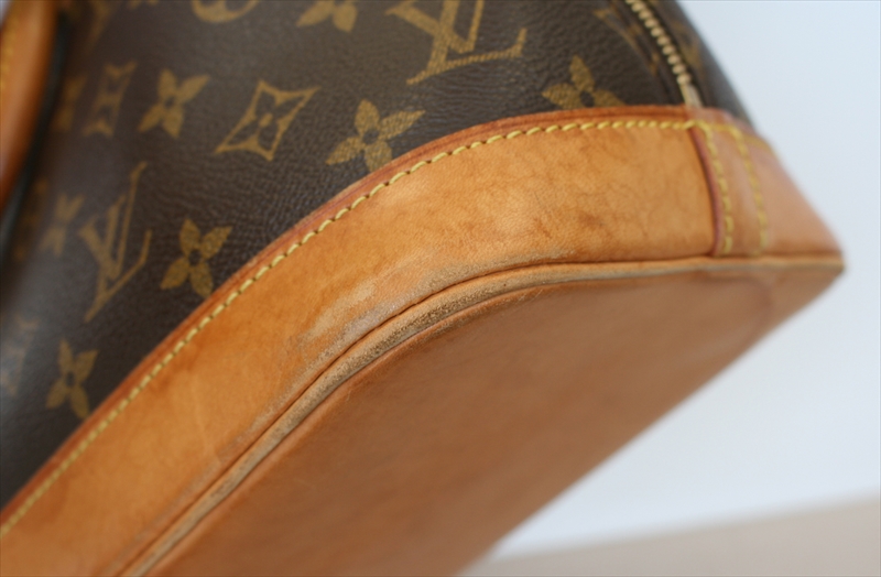 LOUIS VUITTON ALMA Monogram