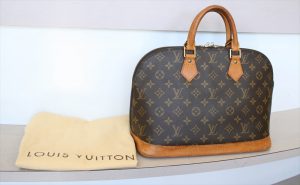 LOUIS VUITTON ALMA Monogram