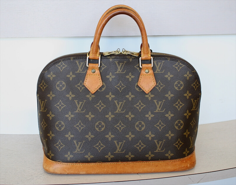 LOUIS VUITTON ALMA Monogram