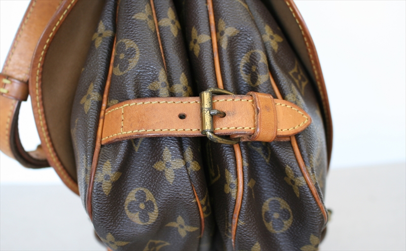 LOUIS VUITTON SAUMUR30 Monogram