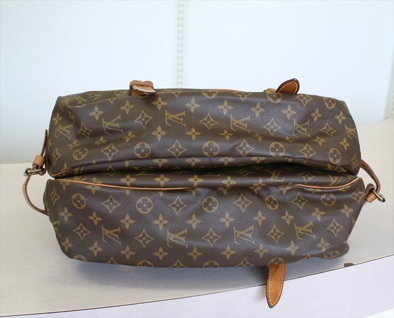 LOUIS VUITTON SAUMUR43 Monogram