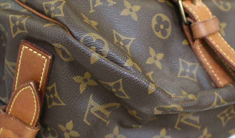 LOUIS VUITTON SAUMUR43 Monogram
