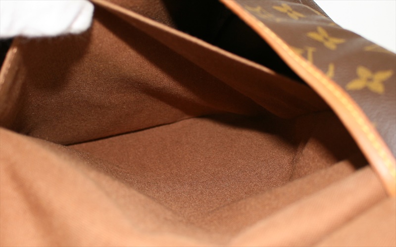 LOUIS VUITTON SAUMUR43 Monogram