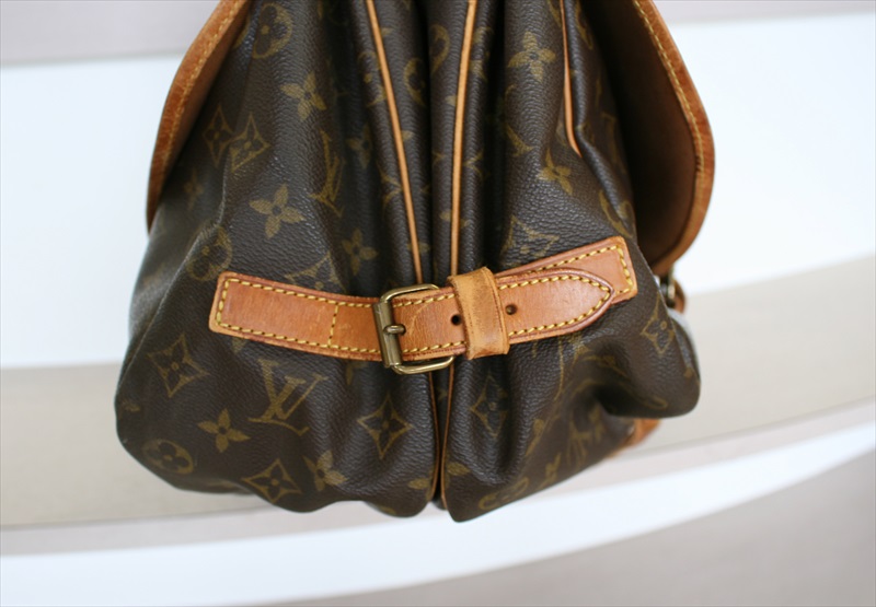 LOUIS VUITTON SAUMUR35 Monogram