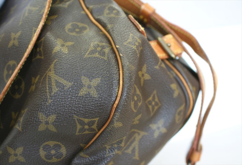 LOUIS VUITTON SAUMUR35 Monogram