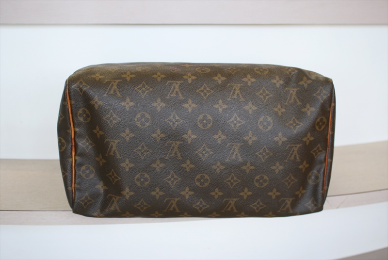 LOUIS VUITTON SPEEDY 35 Monogram