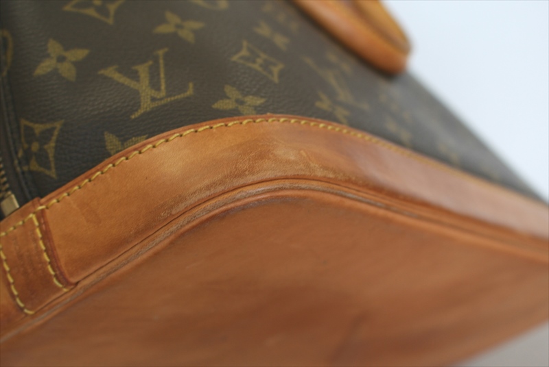 LOUIS VUITTON ALMA Monogram